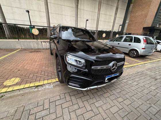 MERCEDES-BENZ GLB 220 2.0 MHEV AMG LINE 4MATIC 8G-DCT MERCEDES-BENZ GLB 220 2.0 MHEV AMG LINE 4MATIC 8G-DCT